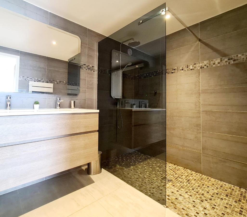Magnifique Appartement Vue Mer - Grande Terrasse Et Piscine Бандоль Экстерьер фото